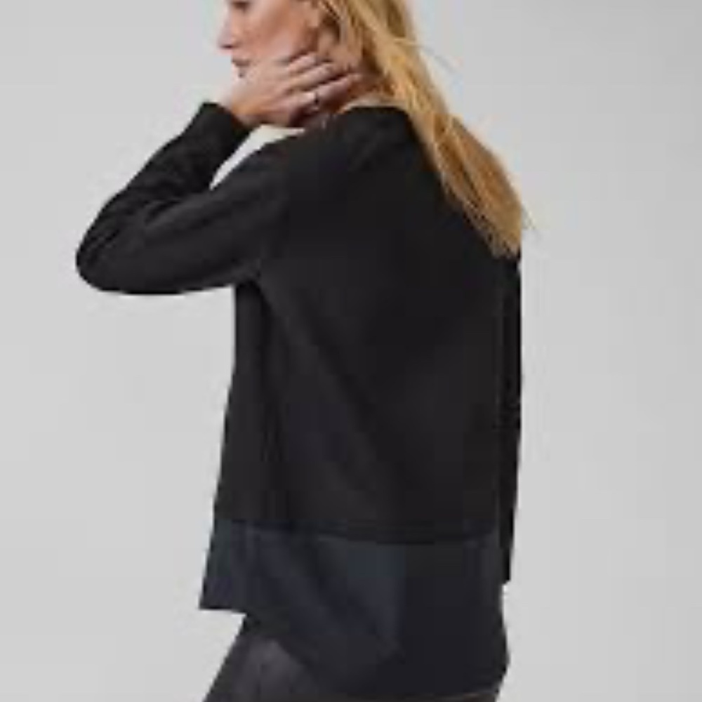 Athleta Galleria 2.0 black shirt M/P - Picture 3 of 8